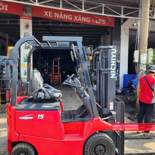 Cho thuê xe nâng khu vực Hồ Chí Minh