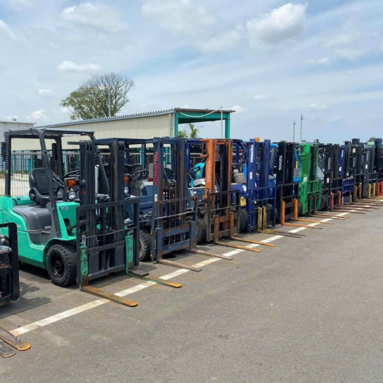 Dịch vụ thuê xe nâng khu vực Hcm