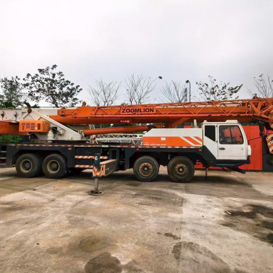 Cho thuê xe cẩu kato 50 Tấn